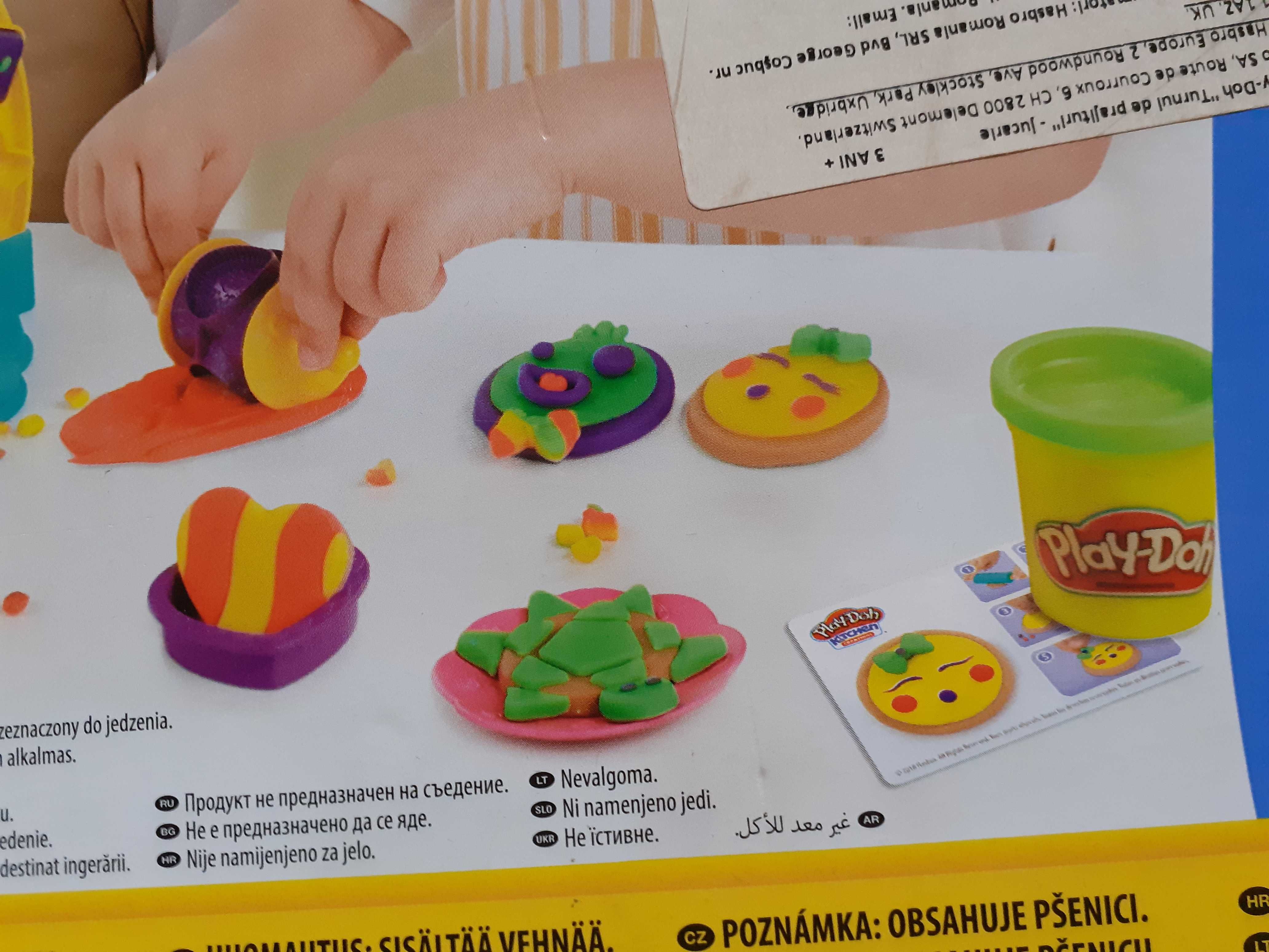 Play-Doh Carusel de dulciuri, set plastilina calitativa nou, de cadou