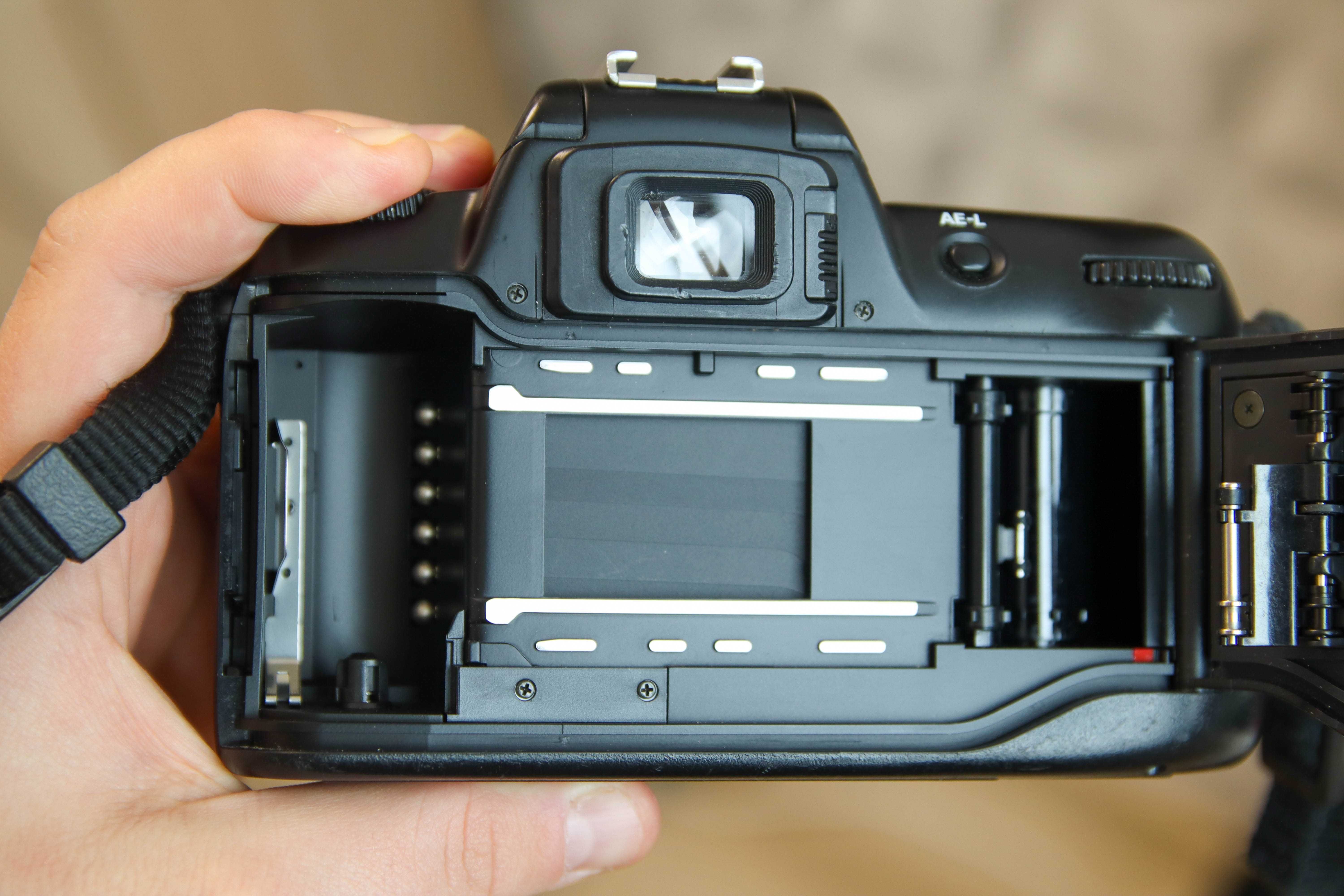 Camera foto pe film 35mm (SLR) Nikon F60