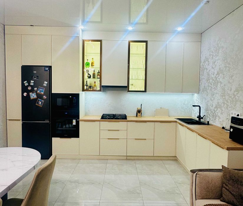 Кухни на заказ, Контур-мебель, Дастархан 2й этаж