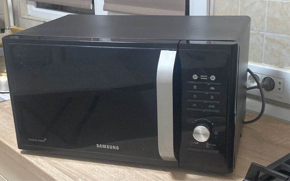 Cuptor cu microunde samsung
