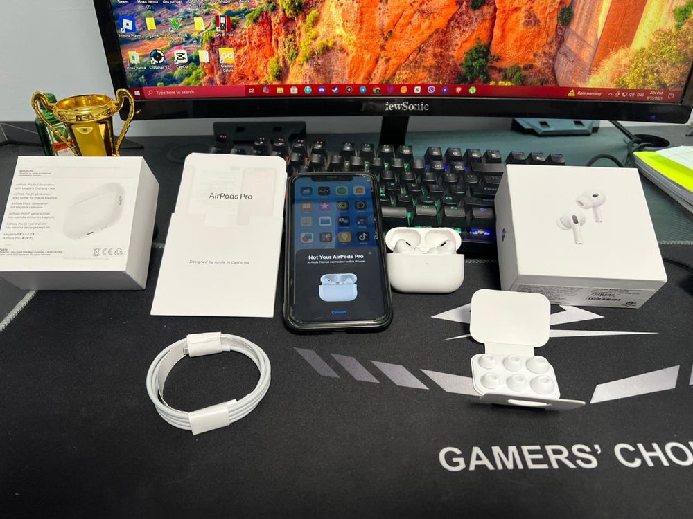 Apple AirPods Pro 2 (2nd Gen) с MagSafe кейс (USB-C версия)