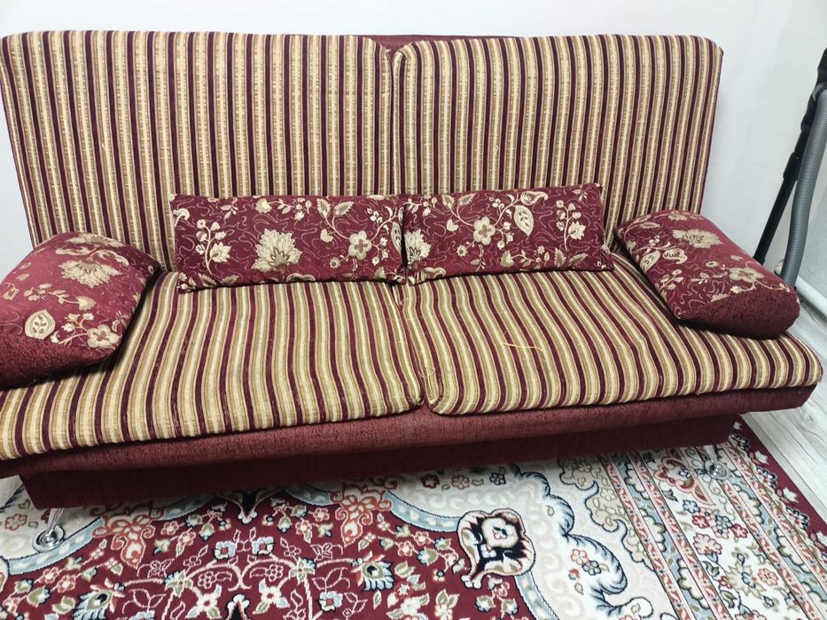 Продам мягкий уголок