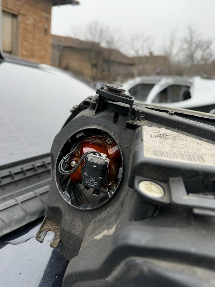 Динамик десен фар BMW E60/61
