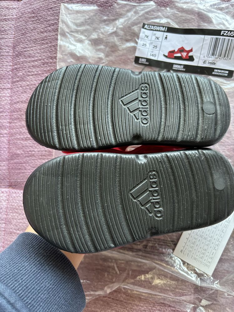 Adidas altaswim нови