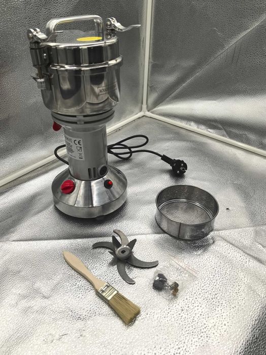 Rasnita electrica 1200W rapida si eficienta