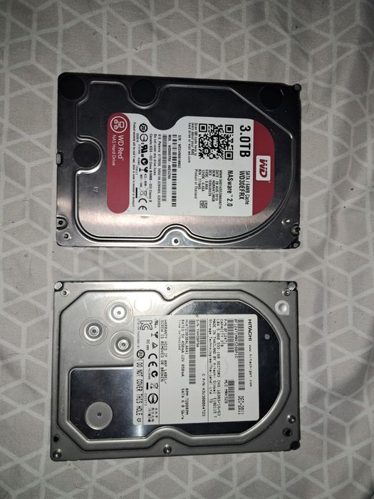 HardDisk 3TB WD și HITACHI