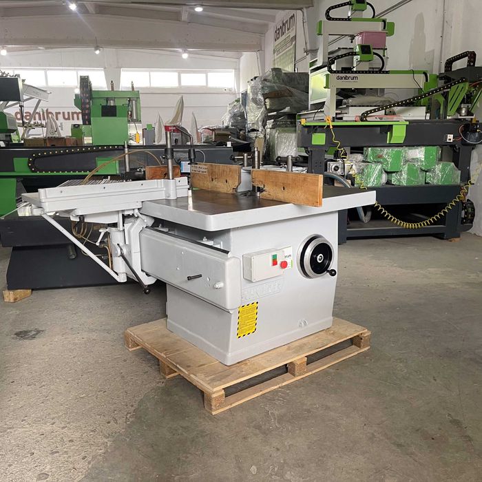 Masina de frezat cu masa mobila Schneider - reconditionat