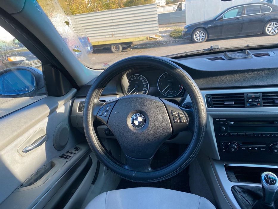 BMW seria 3 morot 2.0
