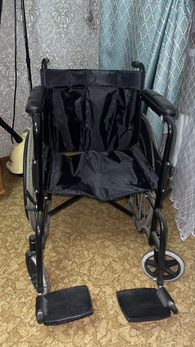 Инвалидная коляска. Торг есть! Срочно