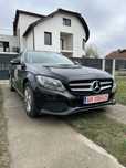 Mercedes c 220.