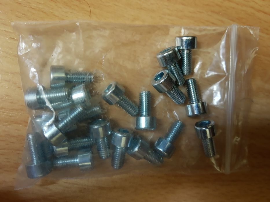 suruburi M5 pentru 3d printer