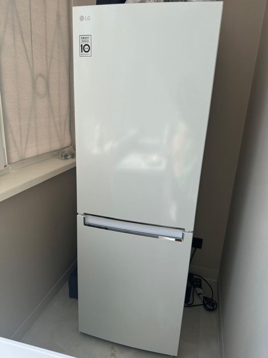 Продам холодильник LG