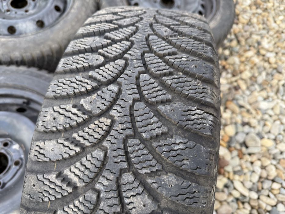 Set jante R16 cu anvelope iarnă 205/55/16 Hyundai Kona