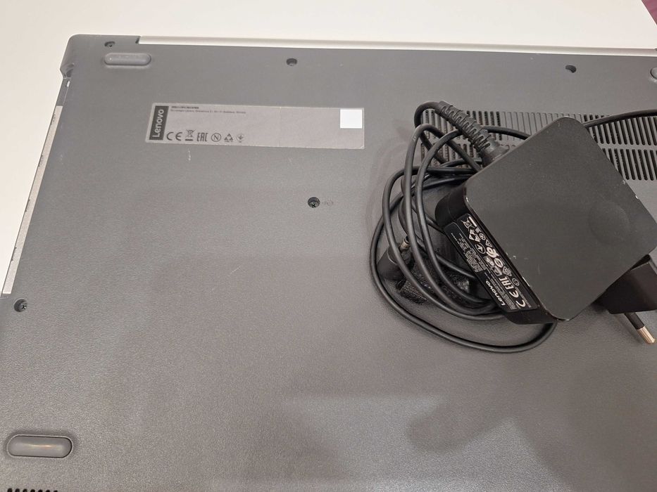 Лаптоп Lenovo 15