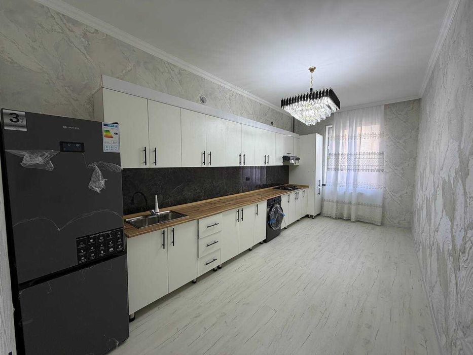 Продаётся 3х передел в 4 комн квартира на 2 этаже Чевар Бахт Люкс