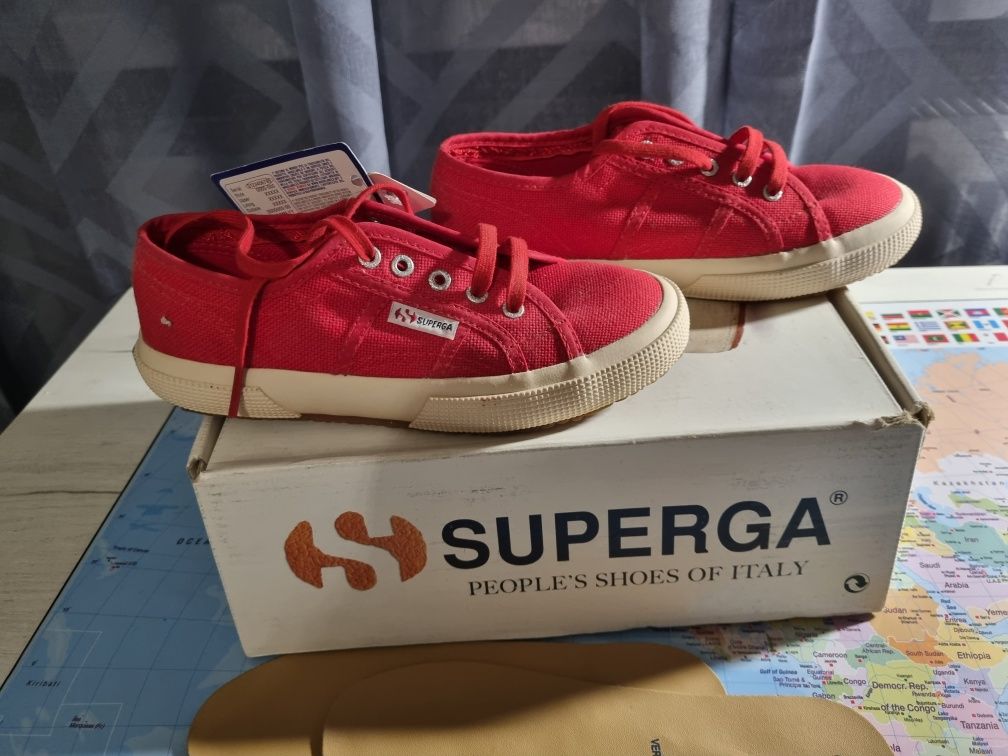 Teniși Superga, mărimea 32