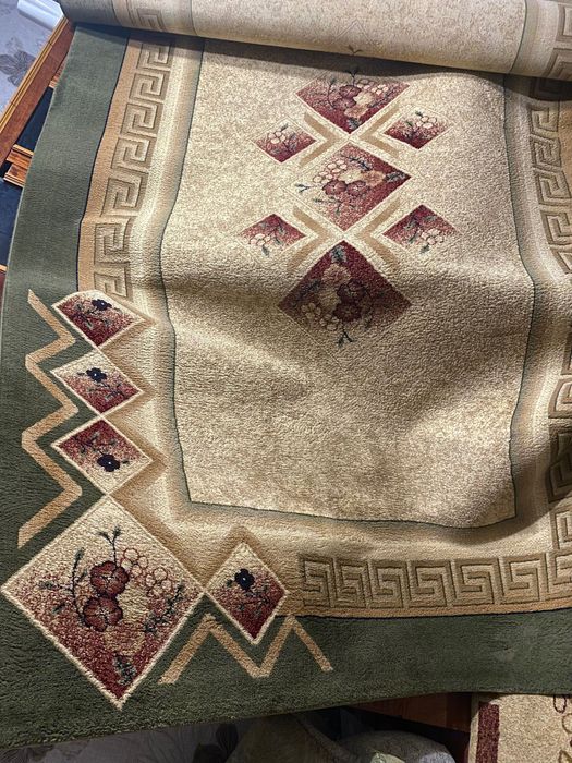 Продам ковер .  .