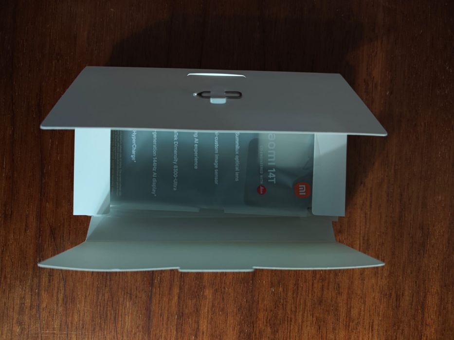 Xiaomi 14T, 256GB, cutie, 3 huse cadou