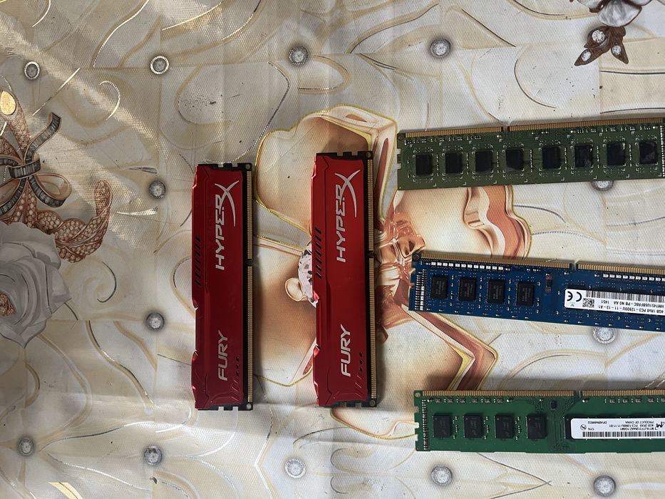 Озу ddr3 4гб.