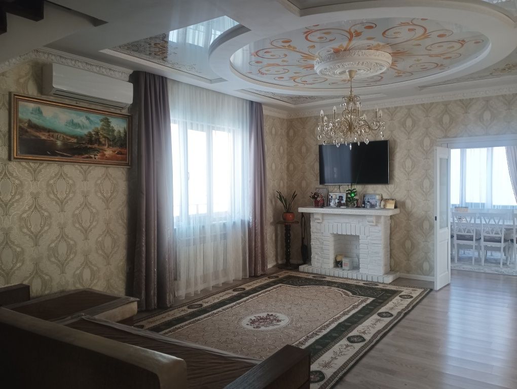 Продается двухэтажный дом
