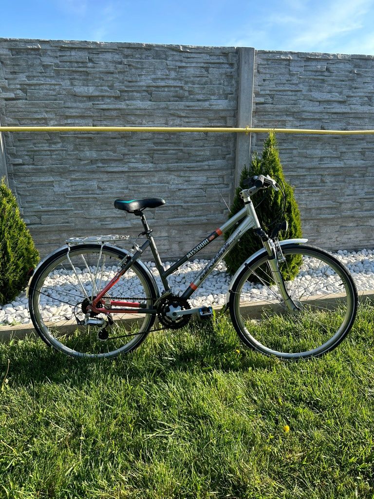 Bicicleta city bike/trekking Genesis Missouri Asx 28"