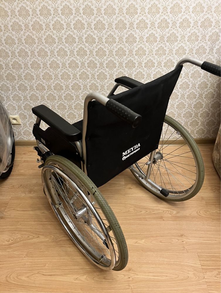 Кресло-коляска для инвалидов MEYRA 1.850 Eurochair