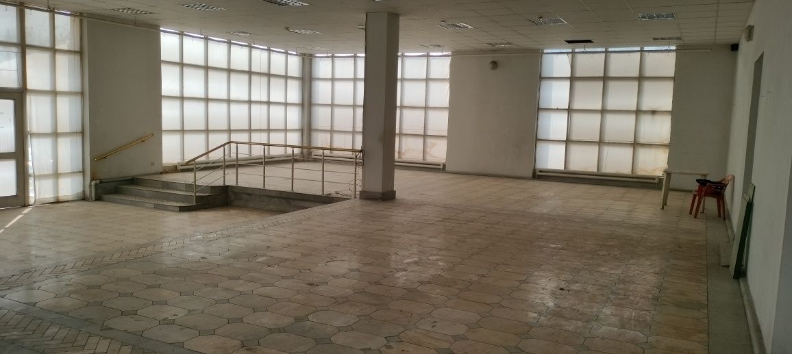 Здание задаётся в аренду. Бино ижарага берилади.