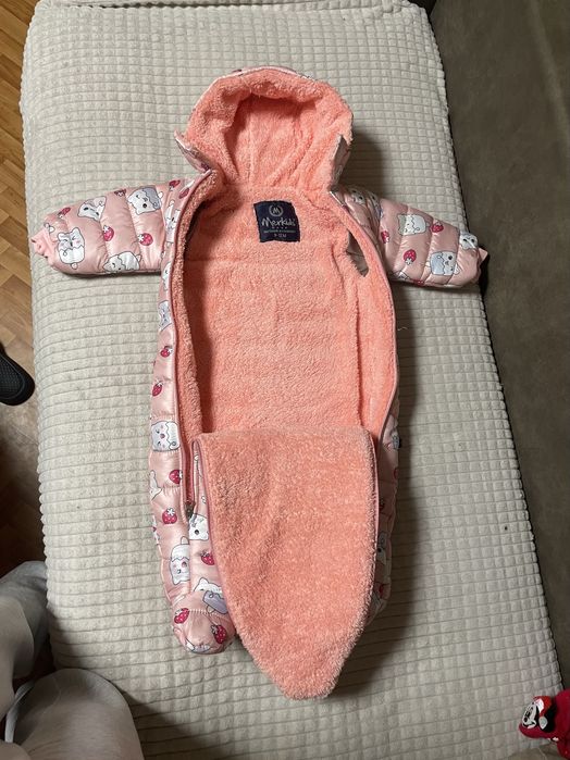 Космонавт 9-12 месеца.