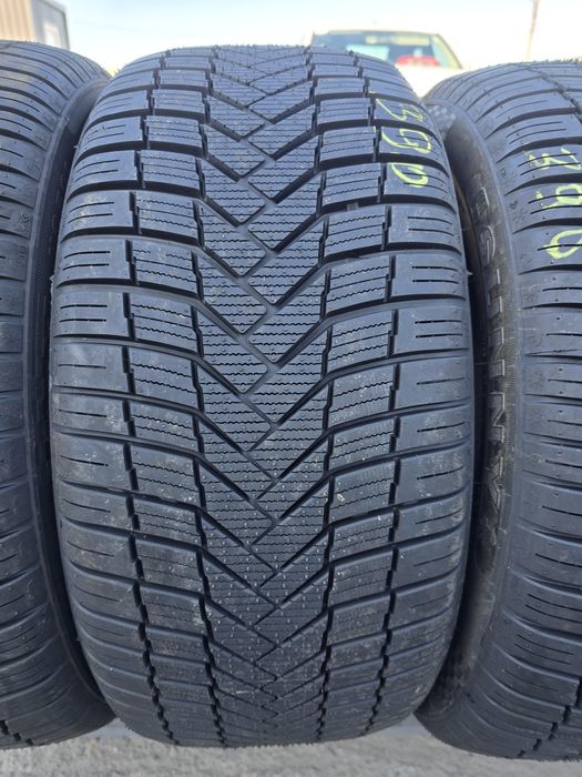 Anvelope All Season 245-45r17 Sunny