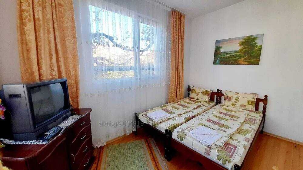 Самостоятелна къща в Добринище