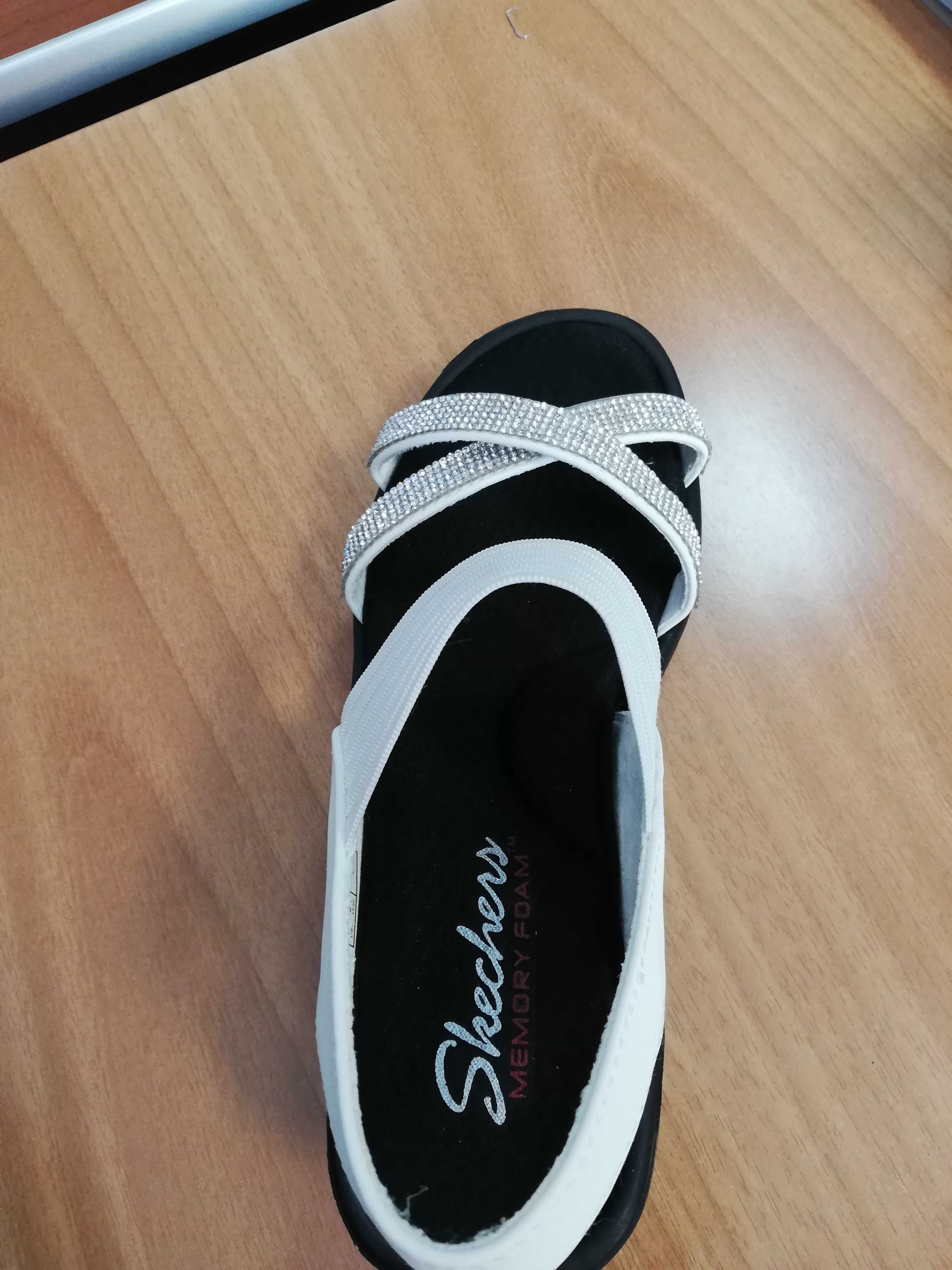 Sandale sketchers noi