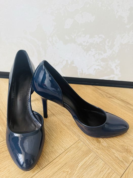 Продам лакированные туфли!