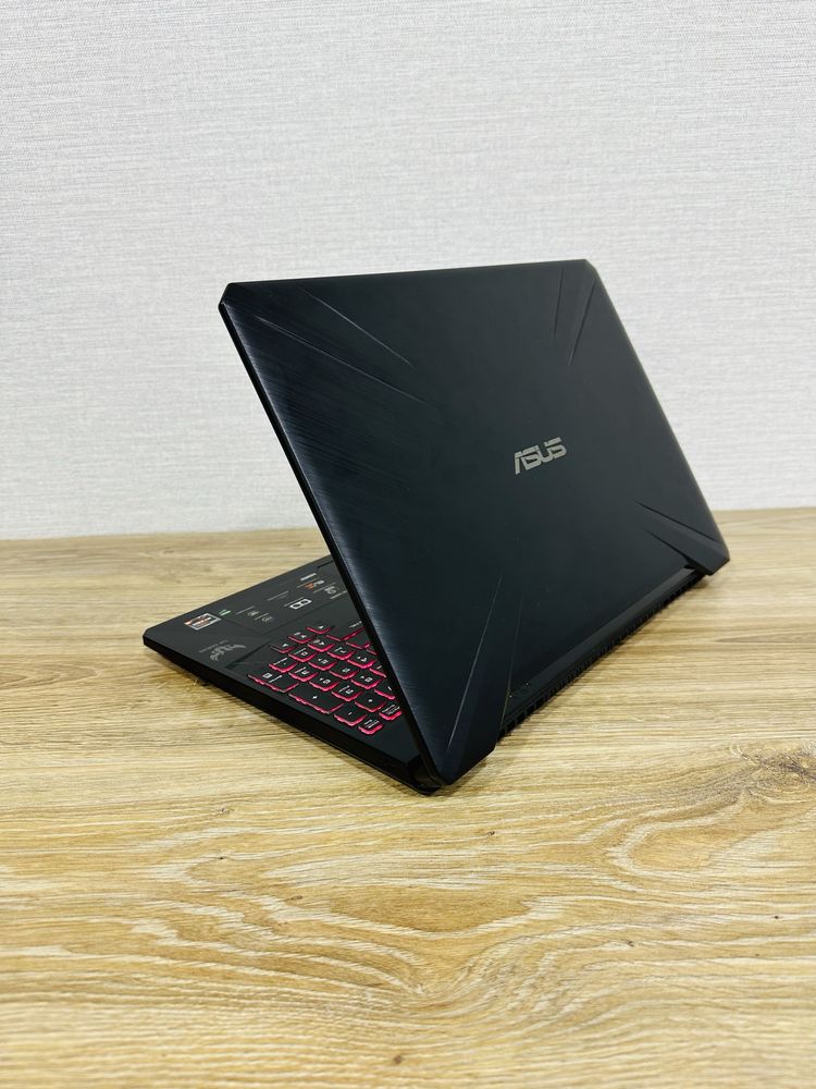 ASUS TUF Ryzen 5-8 Ядерный с GTX1650-4 ГБ в Топовой комплектации