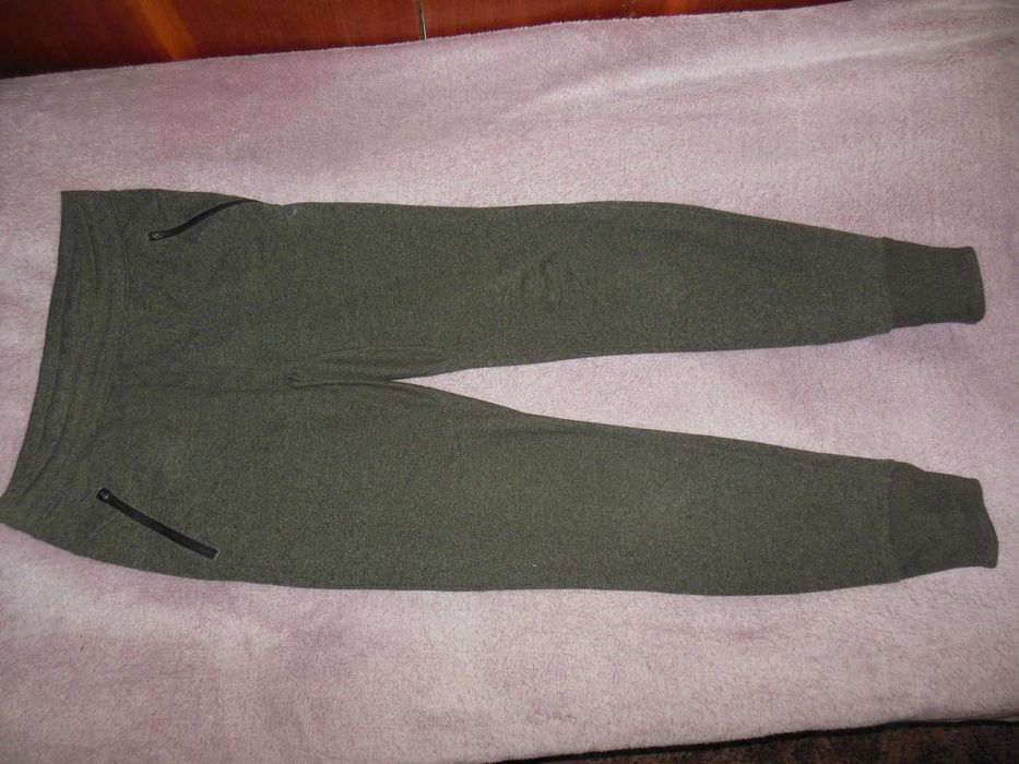 Pantalon de trening slim gri pentru femei  bonus pulover