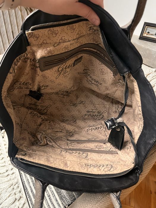 Дамска чанта Guess