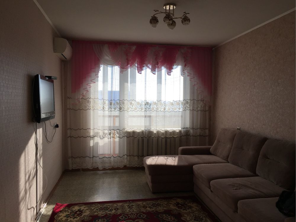 Продам срочно диван и кровать