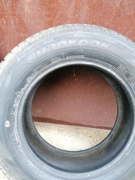 Зимни гуми 215/65 R16 4бр нови, подходящи за бус.