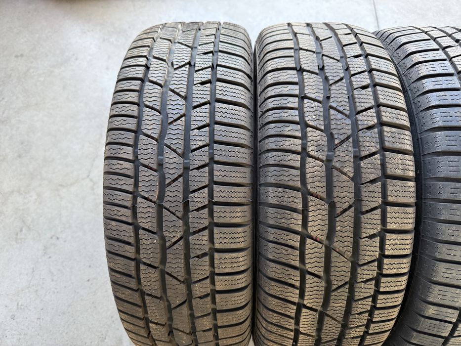 4бр. КАТО НОВИ Зимни Гуми 205/60R/16 -CONTINENTAL- DOT:0323- 7.9м+6.3м