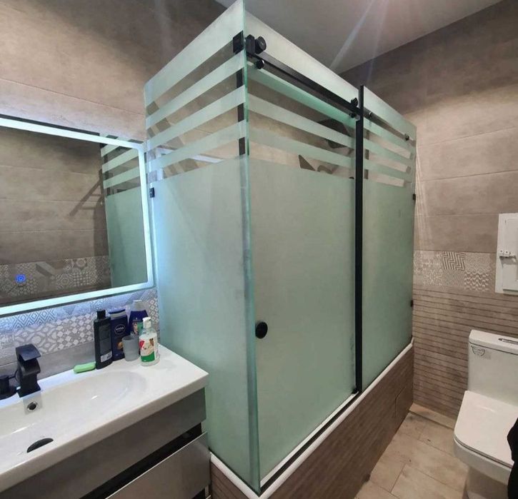 Душевые кабины Перегородки стеклянные dushavoy kabina