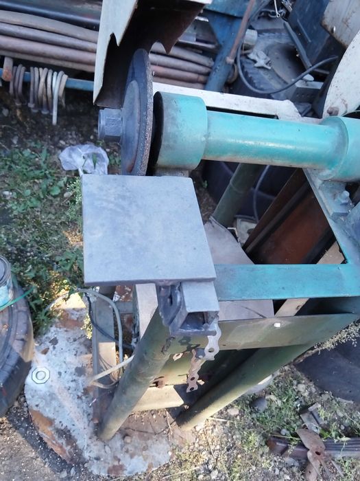 Polizor electric cu masa cu 2 pietre