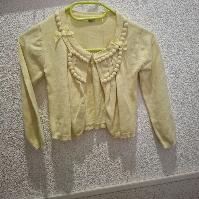 Продавам жилетки и блузи на Zara,H&M, Lindex