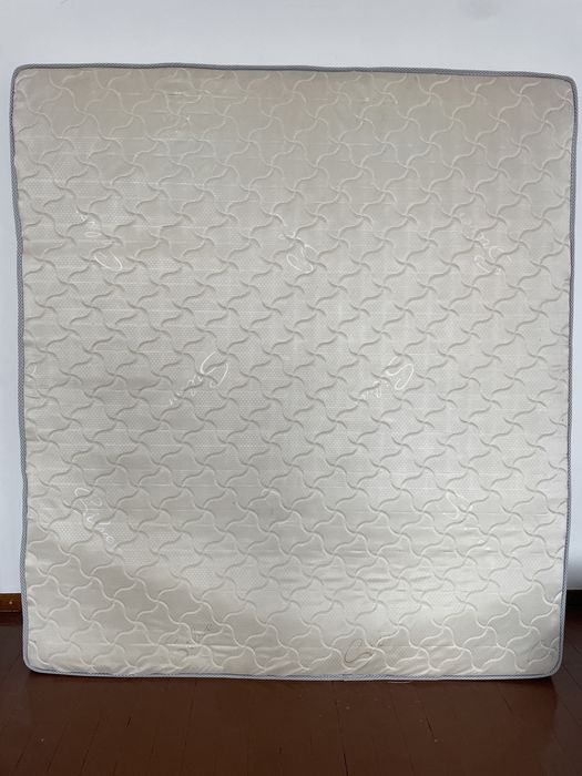 Матрац 180 см на 200см