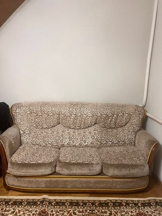 Продам диваны 3 2 1