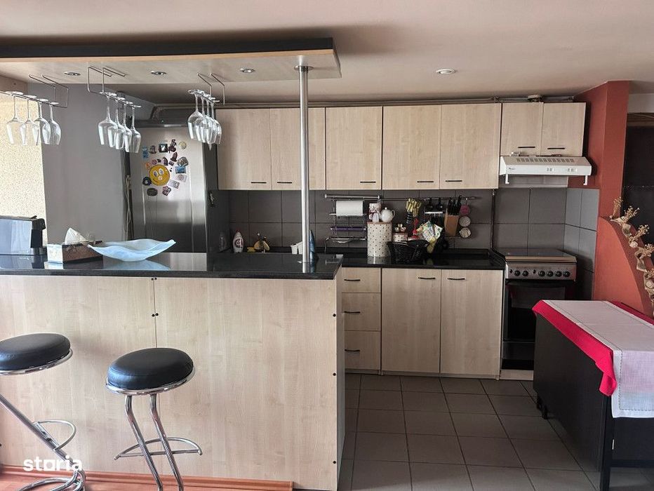 Vanzare-Apartament 3 camere, la parter cu suprafata de 84 mp