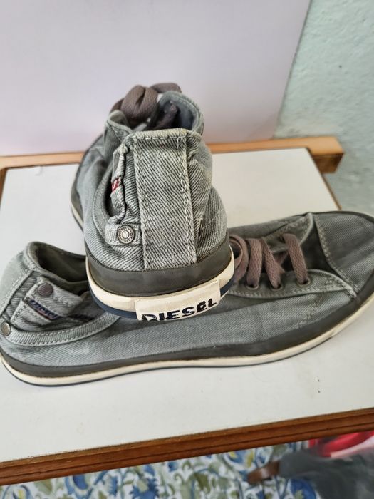 De vinzare teniși original Diesel denim.