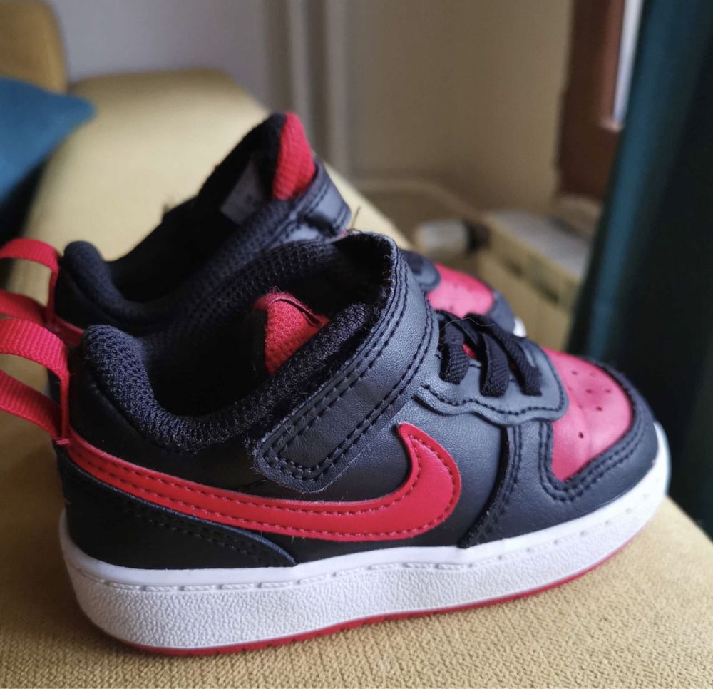 Nike  , jordan , Guess