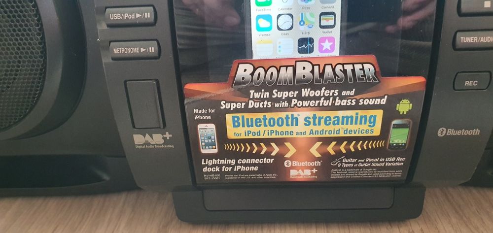 Boombox jvc RV-NB100B