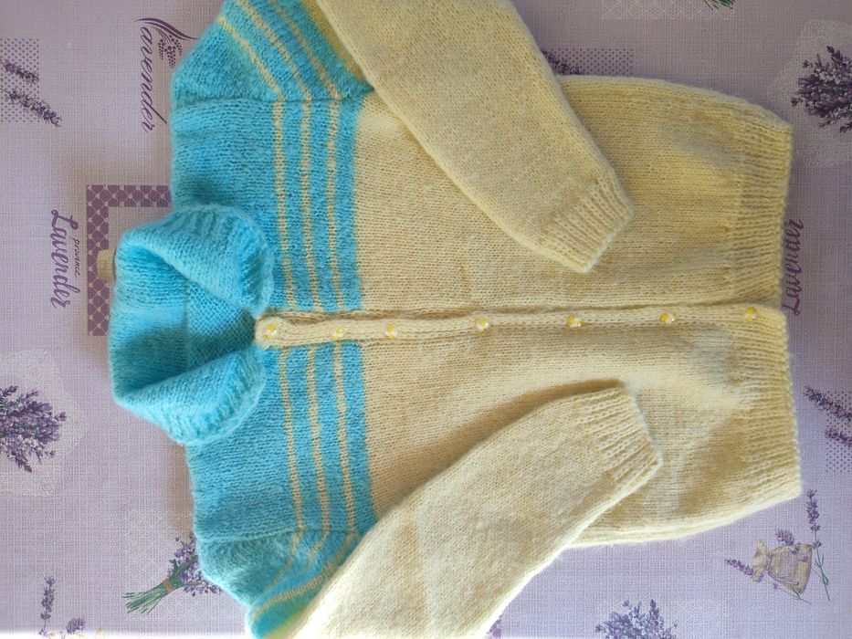 Ръчно плетиво, жилетки, пуловерчета, елеци за деца