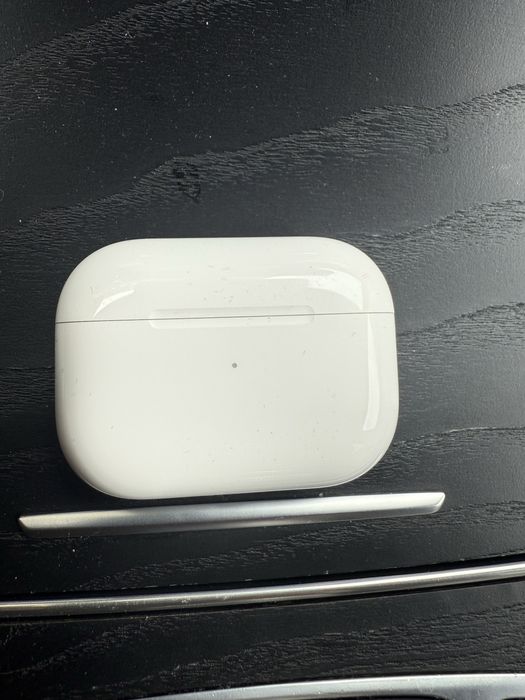 Vand Apple airpods1 casca dreapta si cutie