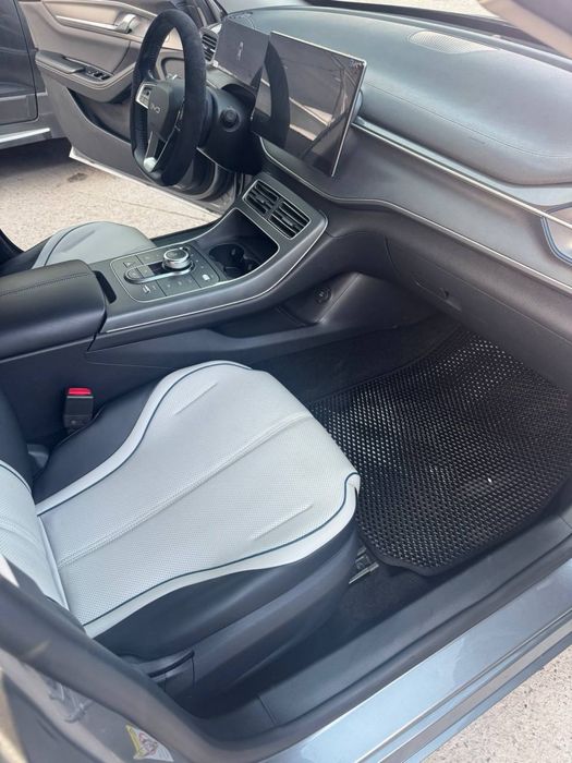 Byd Chazor 1 pozitsiya